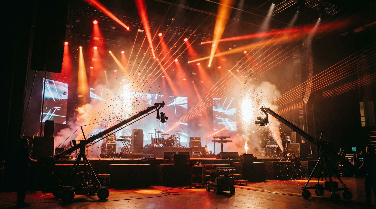 小小绘推荐：演唱会舞台MV